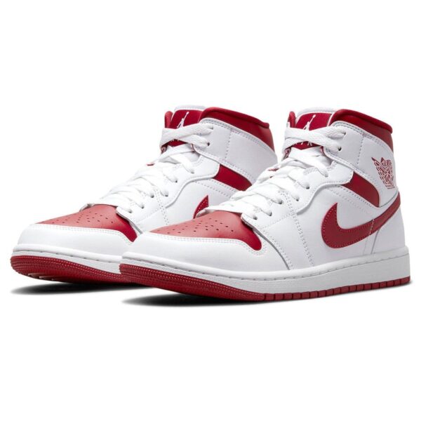 Air Jordan 1 Mid ‘Reverse Chicago’