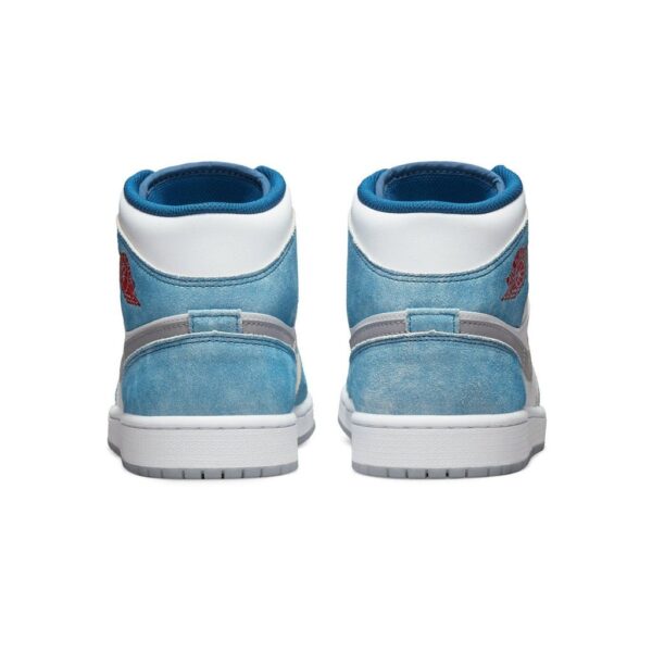 Air Jordan 1 Mid SE ‘French Blue’