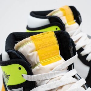 Air Jordan 1 Retro High “Volt Gold”