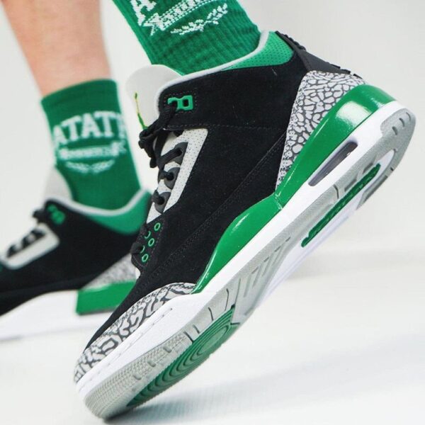 Air Jordan 3 Retro ‘Pine Green’