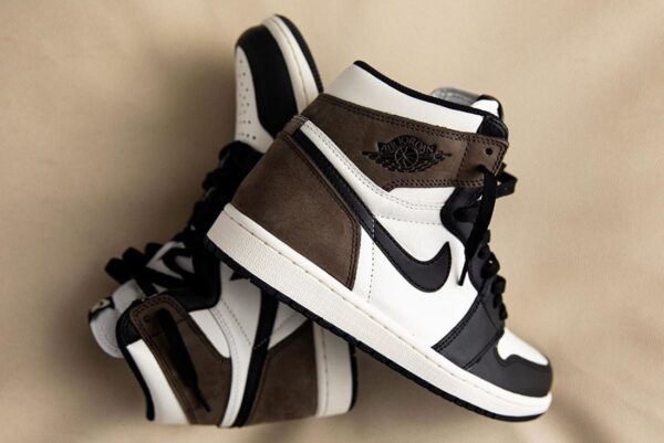 Air Jordan High OG ‘Dark Mocha’