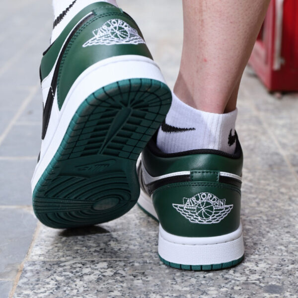 Air Jordan 1 Low ‘Green Toe’