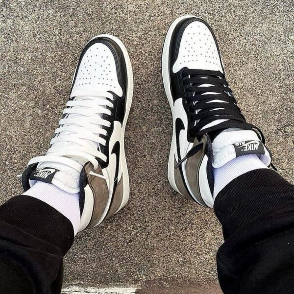 Air Jordan High OG ‘Dark Mocha’