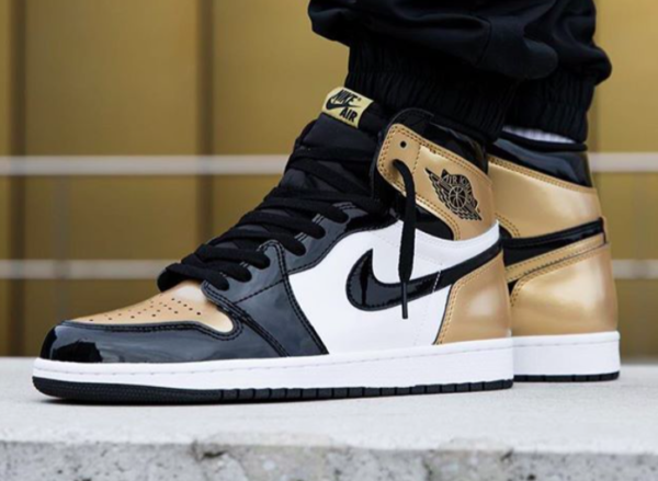 Air Jordan 1 Retro High OG NRG Gold Toe