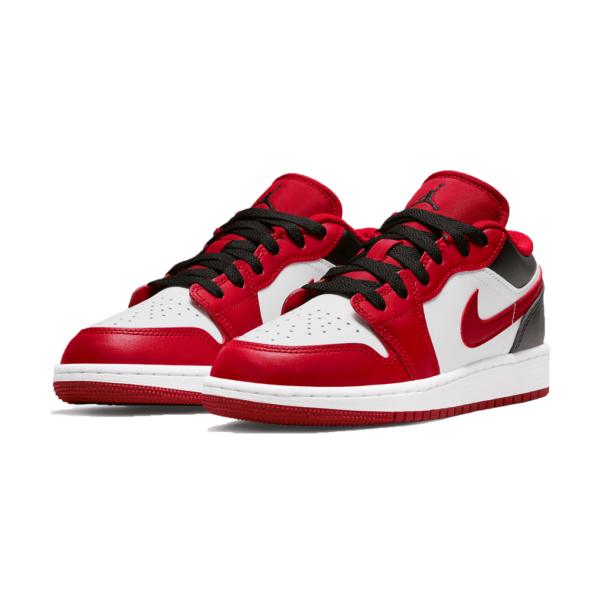 Air Jordan 1 Low GS ‘Reverse Black Toe’