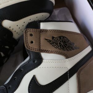 Air Jordan High OG ‘Dark Mocha’