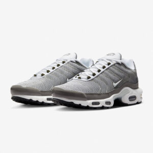 Air Max Plus SE – Flat Pewter/Photon Dust/Black/White