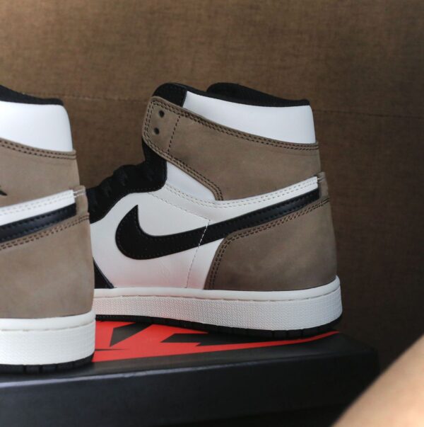 Air Jordan High OG ‘Dark Mocha’