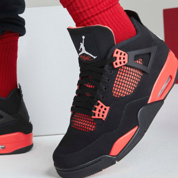 Air Jordan 4 Retro ‘Red Thunder’