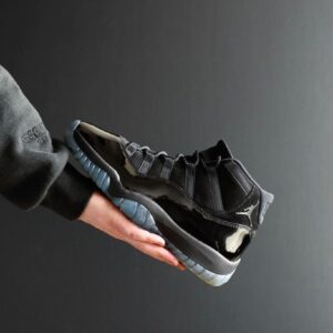 Air Jordan 11 “Cap and Gown”