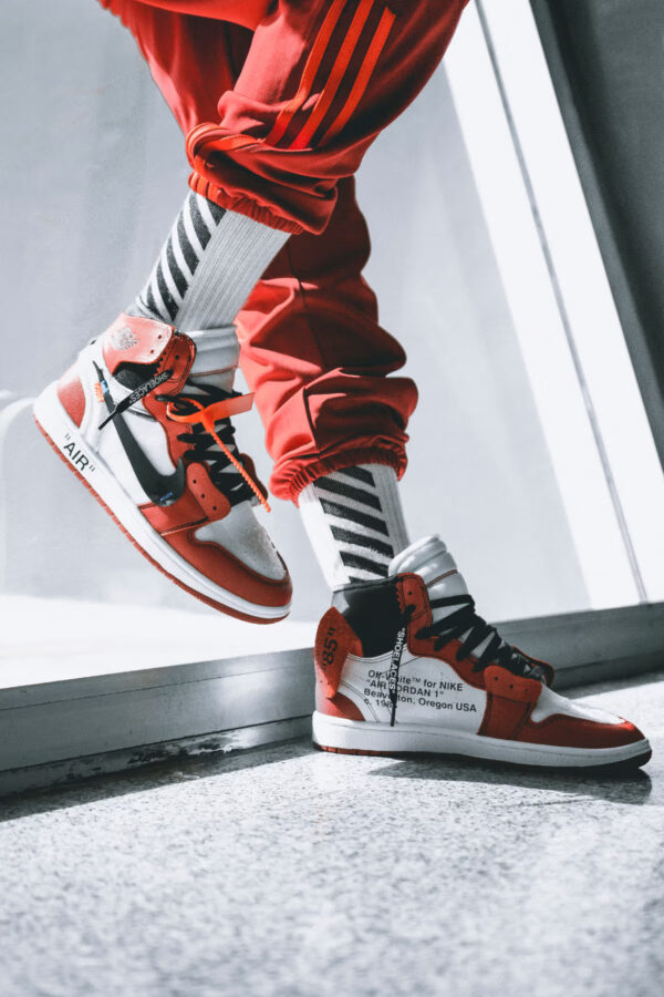 Off-White x Air Jordan 1 Chicago