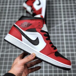 Jordan 1 Mid Chicago Black Toe