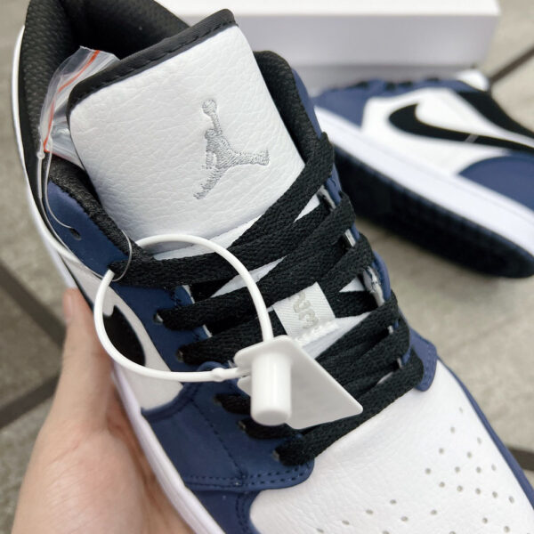 Air Jordan 1 Retro Low Navy