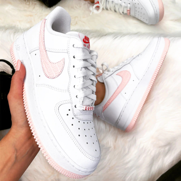 Nike Air Force 1 “Valentine’s Day” 2022