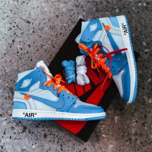 Air Jordan 1  High X Off White OG UNC