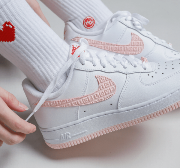 Nike Air Force 1 “Valentine’s Day” 2022