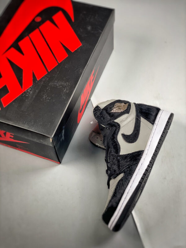 Air Jordan 1 Retro High OG Twist ‘Medium Grey’