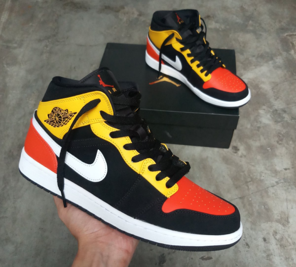 Air Jordan 1 Mid Black Amarillo Orange