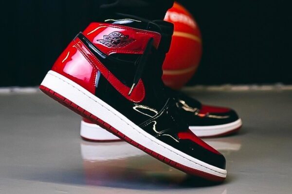 Air Jordan 1 High OG ‘Patent Bred’