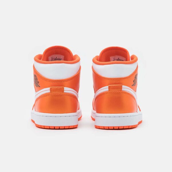 Air Jordan 1 Mid SE ‘Electro Orange’