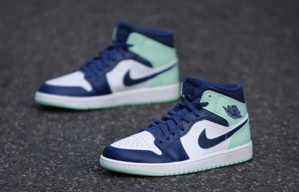 Air Jordan 1 Mid ‘Blue Mint’