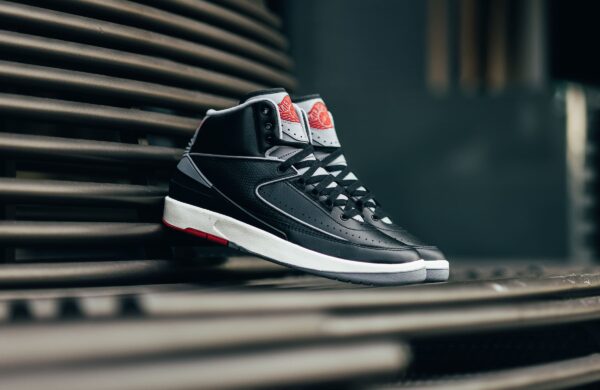 Air Jordan 2 Retro ‘Black Cement’