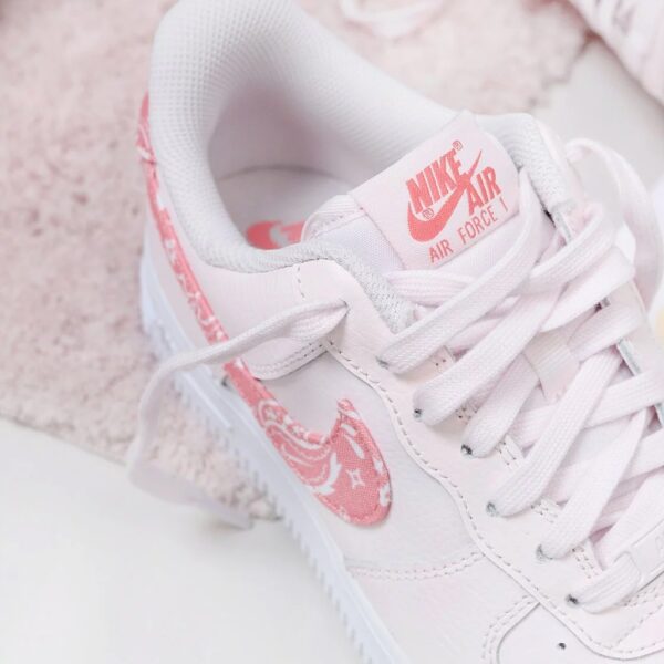 Air Force 1 ’07 “Paisley Pack Pink”