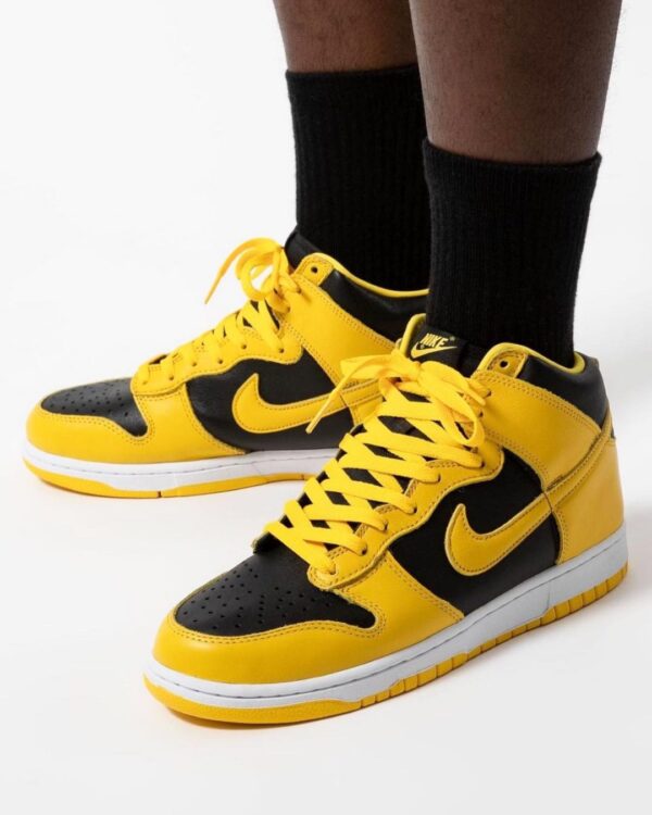 Nike Dunk High SP ‘Varsity Maize’