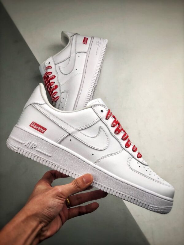 Air Force 1 Low White Supreme