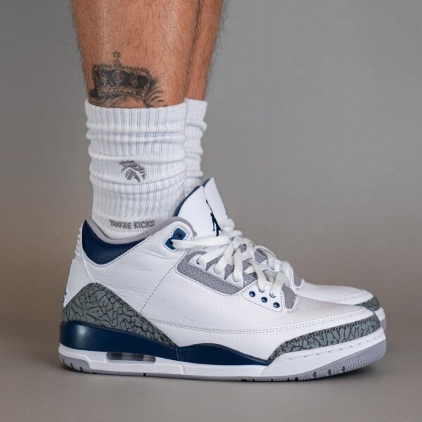 Air Jordan 3 ‘Midnight Navy’