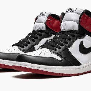 Air Jordan 1 Retro High OG ‘Black Toe’