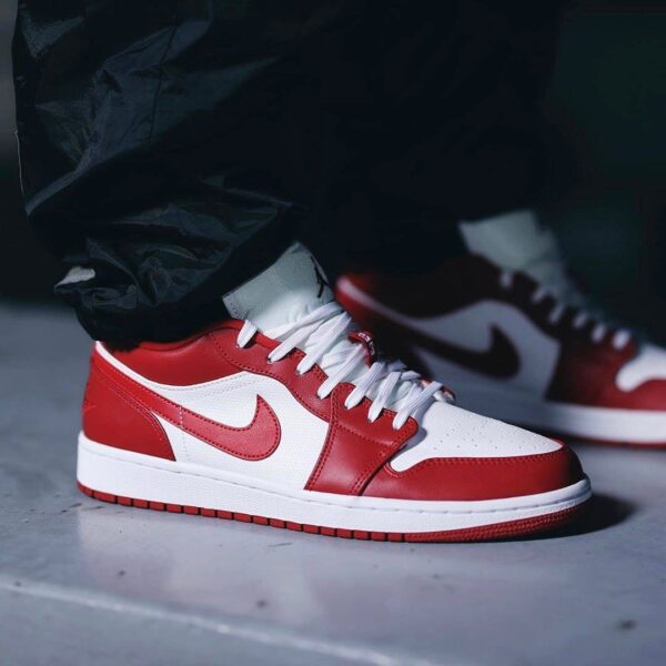 Air Jordan 1 Low Gym Red