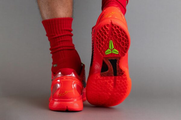 Kobe 6 Reverse Grinch