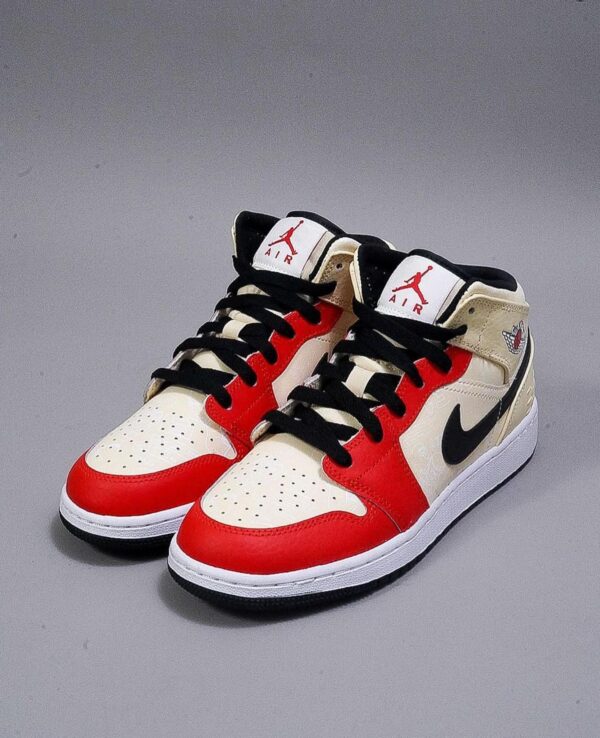 Air Jordan 1 Mid GS Dunk Contest