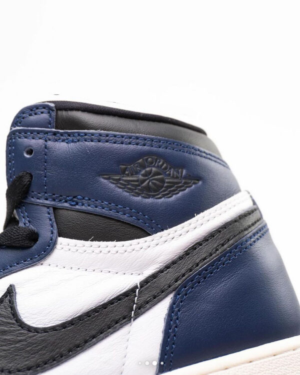 Air Jordan 1 High OG “Midnight Navy”