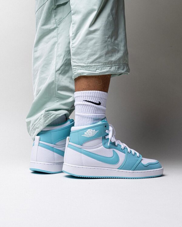 Air Jordan 1 High Retro Ajko ‘Bleached Aqua’