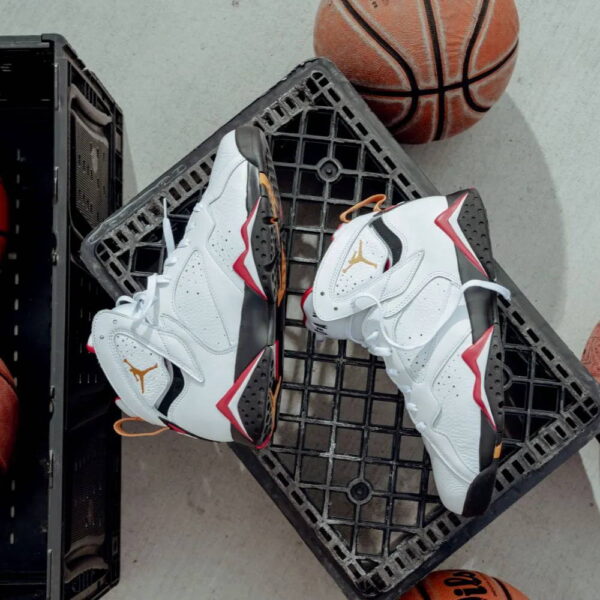 Air Jordan 7 Retro ‘Cardinal’