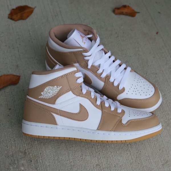 Air Jordan 1 Mid Tan Gum