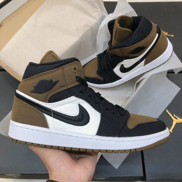 Air Jordan 1 Mid “Olive Toe”