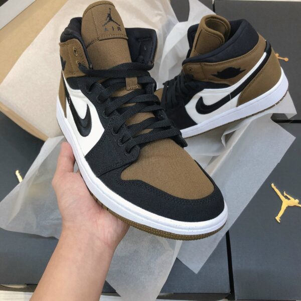 Air Jordan 1 Mid “Olive Toe”