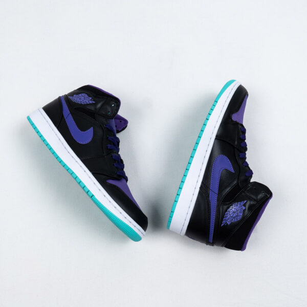 Air Jordan 1 Mid ‘Black Grape’