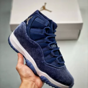 Air Jordan 11 Retro Midnight Navy Metallic Silver