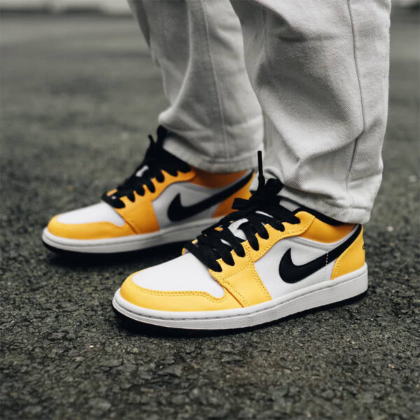 Air Jordan 1 low Laser Orange