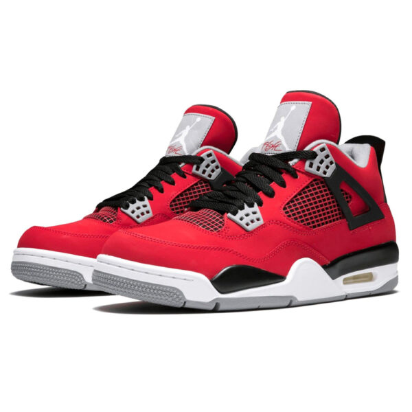 Air Jordan 4 Retro ‘Toro Bravo’