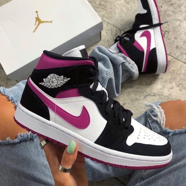 Jordan 1 Mid Magenta