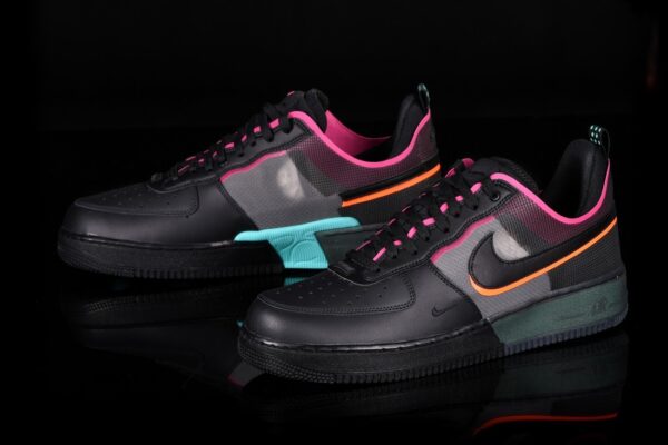 Air Force 1 React Black Neon