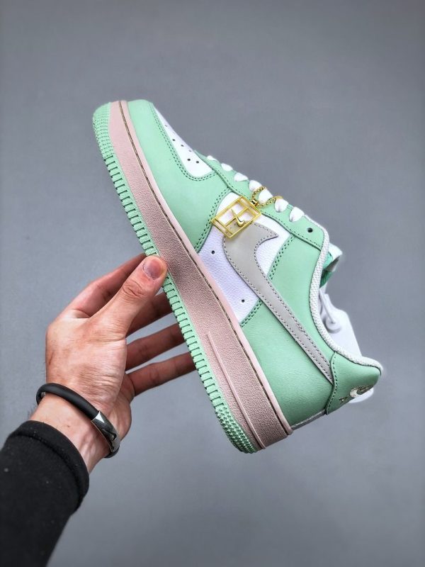 Air Force 1’07 Low Green Apple