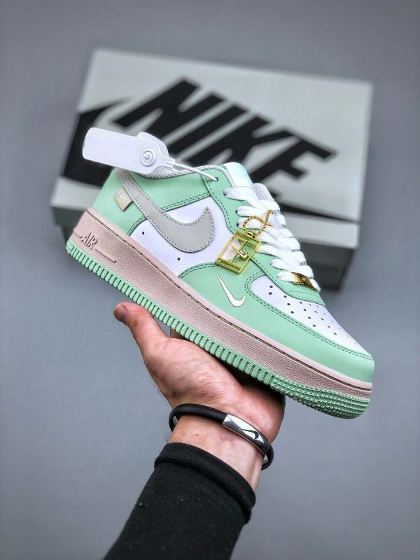 Air Force 1’07 Low Green Apple