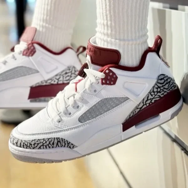 Jordan Spizike Low Team Red